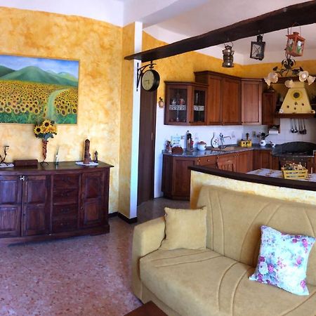 La Casa Di Marco Appartement Imperia Buitenkant foto