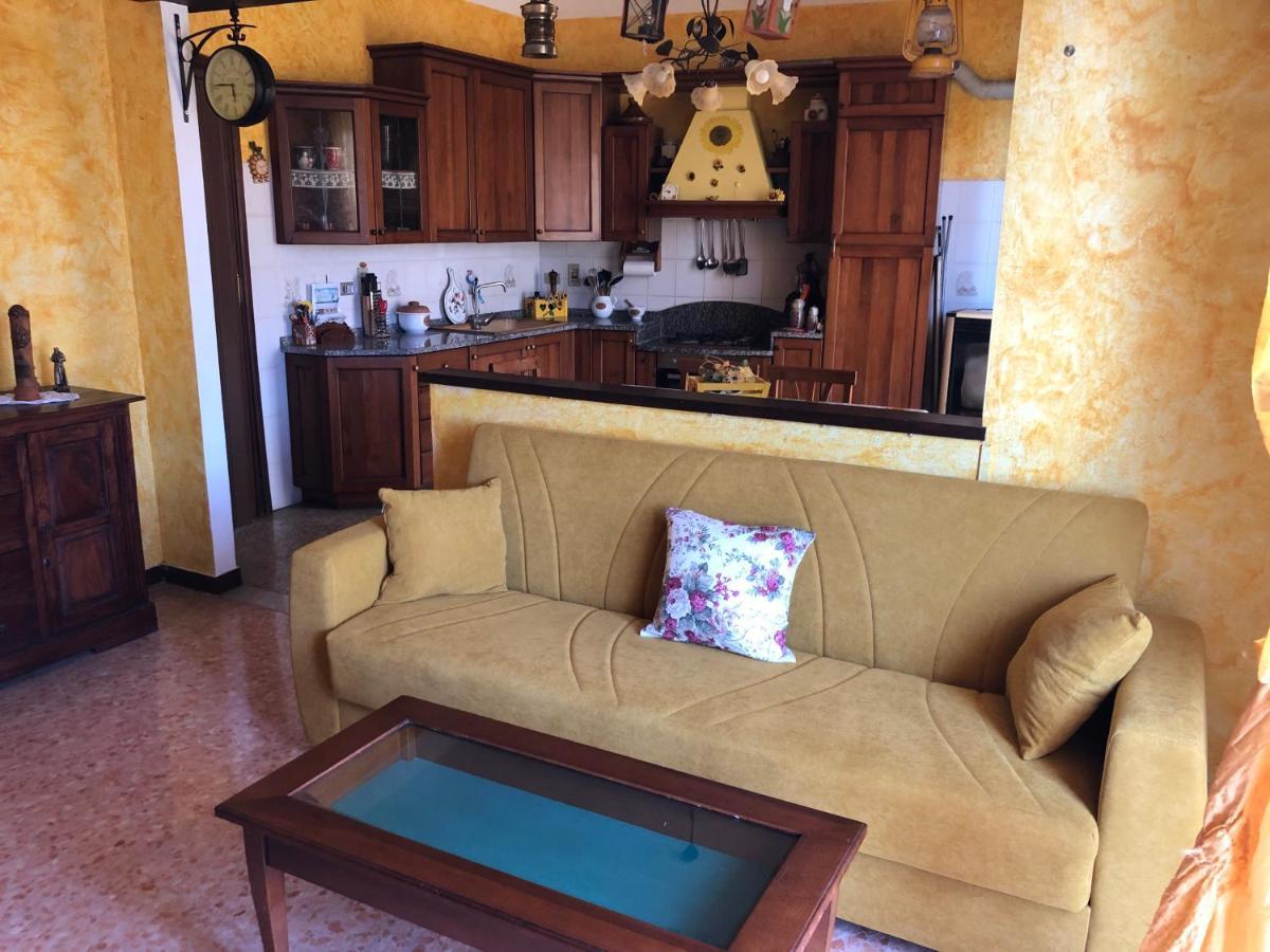 La Casa Di Marco Appartement Imperia Buitenkant foto