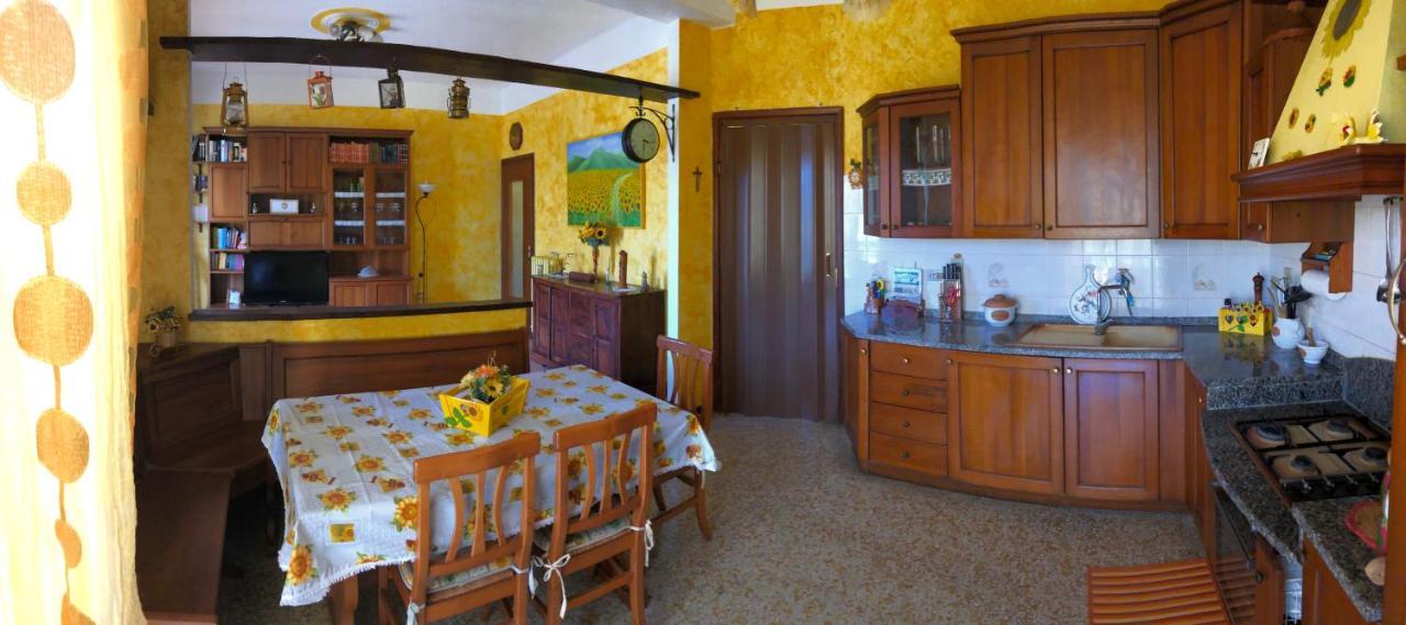 La Casa Di Marco Appartement Imperia Buitenkant foto